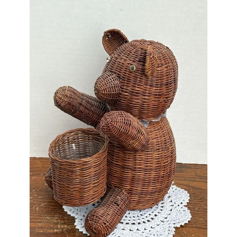 Vintage Chinese Woven Wicker Basket Planter Bear 9